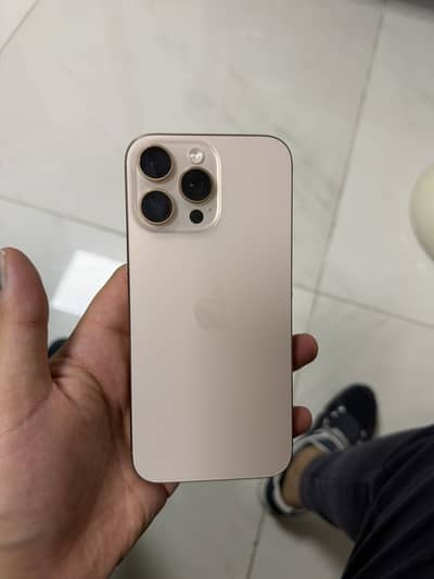 Apple iPhone 16 Pro Max