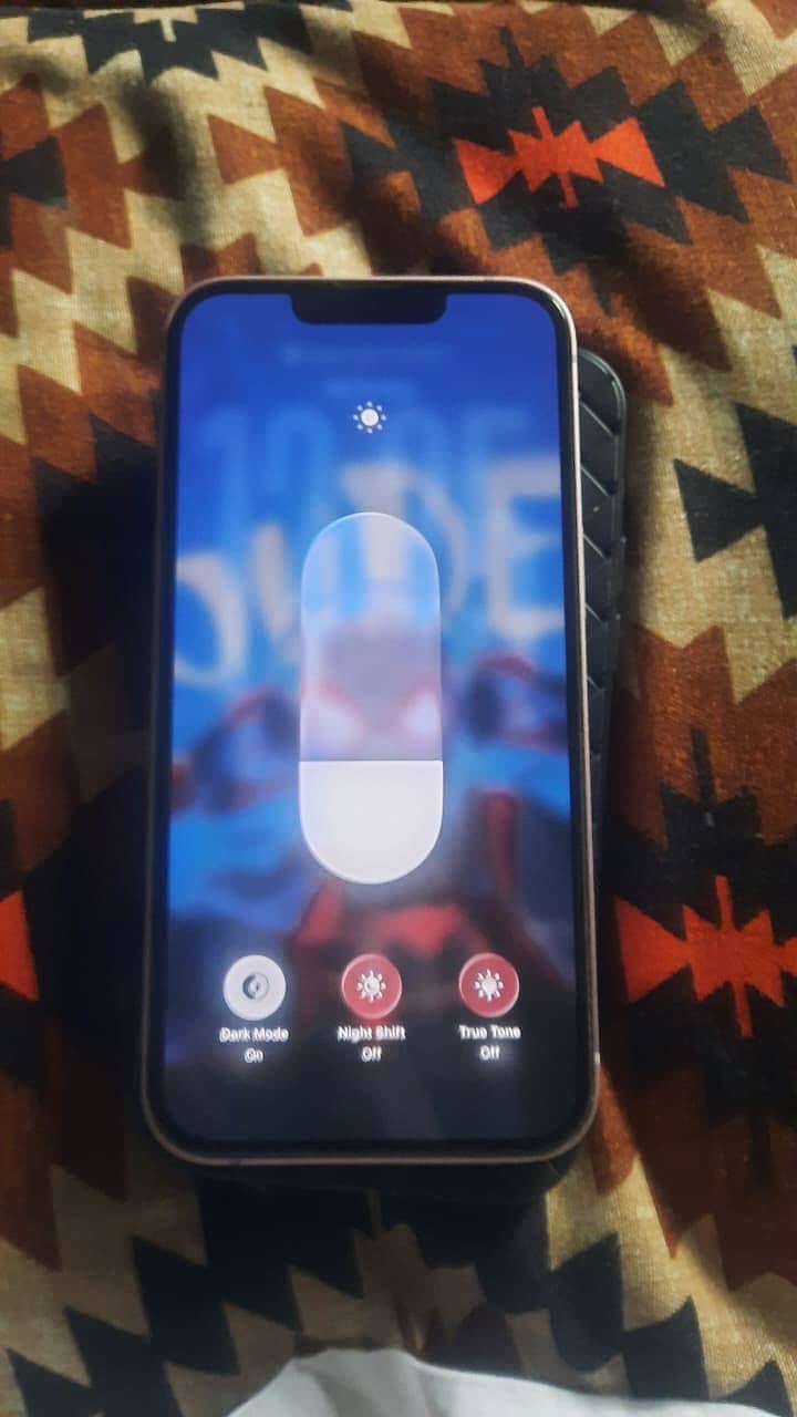 Apple iPhone 13 2