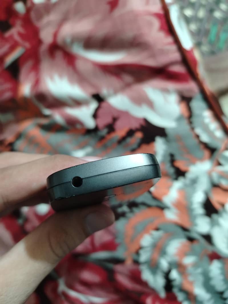 Nokia 3210 5