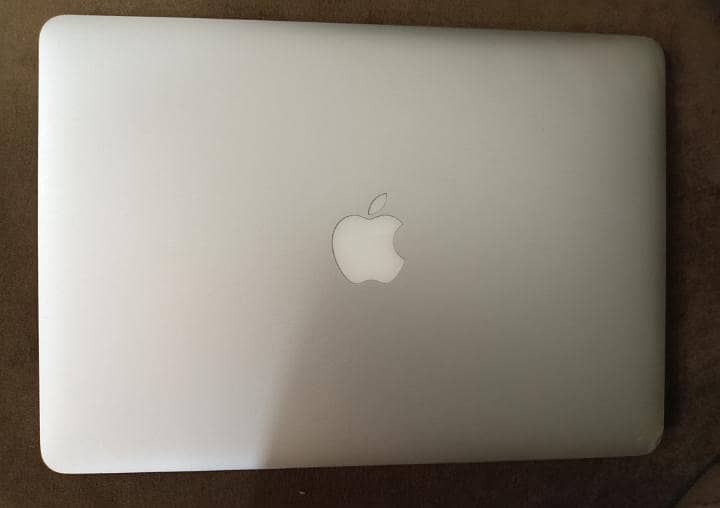 MacBook 0