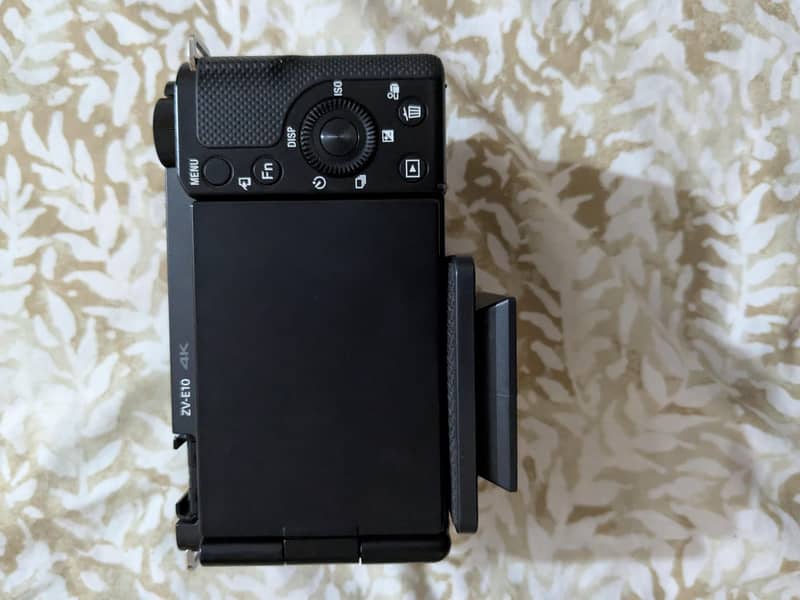 ZV- E10 16