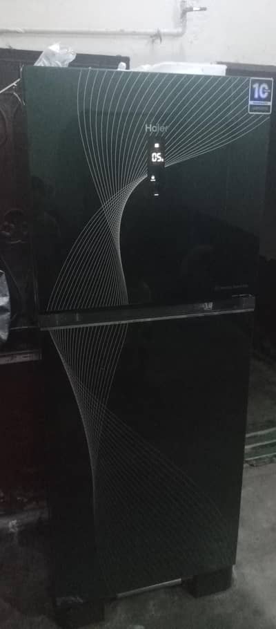 Glass door Dual inverter refrigerator