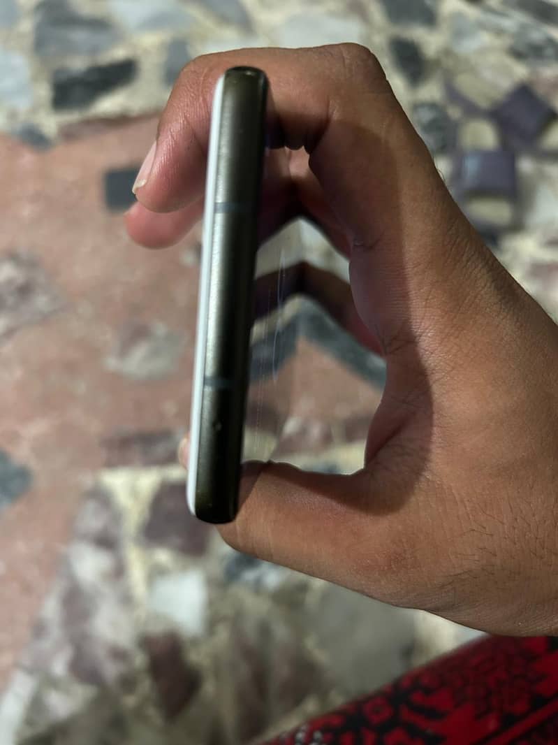 Google Pixel 6a 4