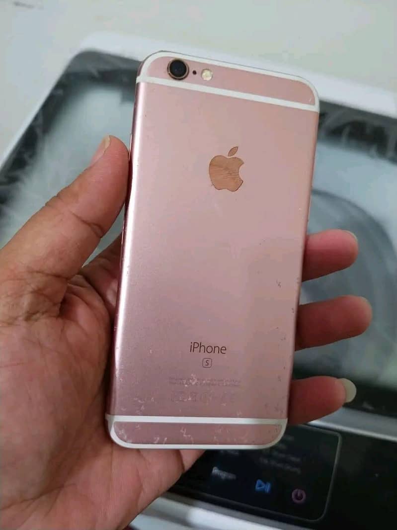 Apple iPhone 6S Plus 2