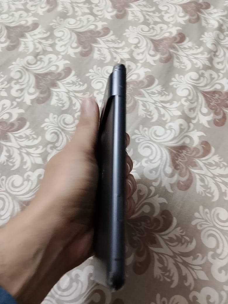 Google Pixel 8 3