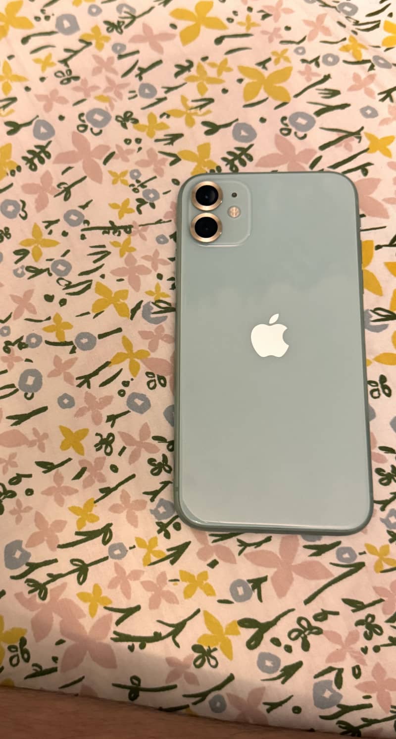 Apple iPhone 11 3