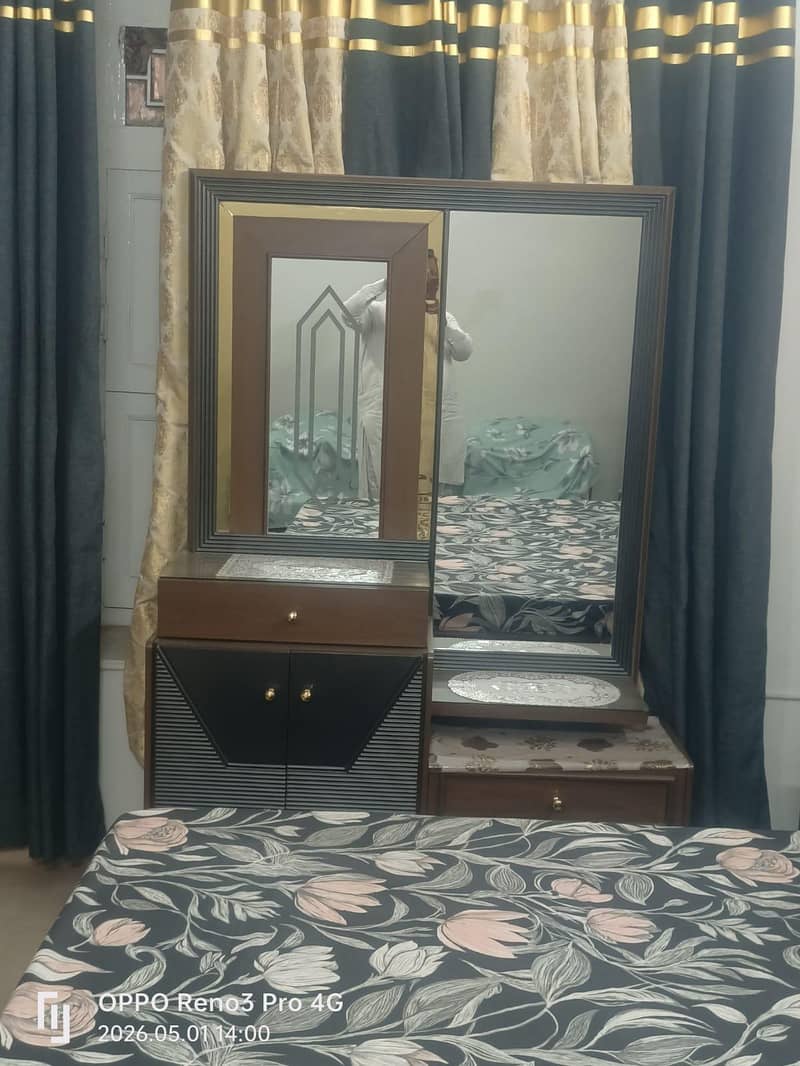 bed set with dressing table 3