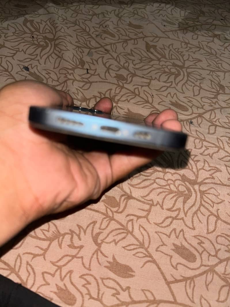 Apple iPhone 12 Pro 4