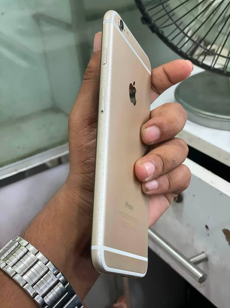 Apple iPhone 6S Plus 1