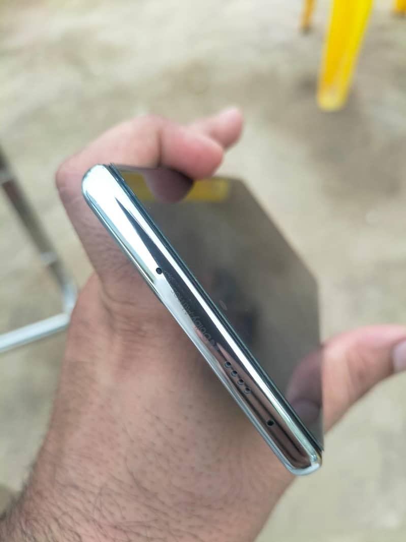 Tecno CAMON 40 Pro 2
