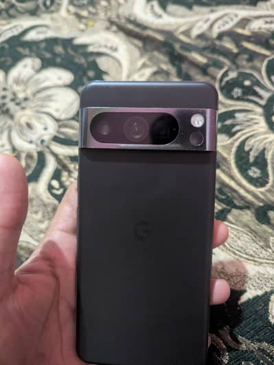 Google Pixel 8 Pro
