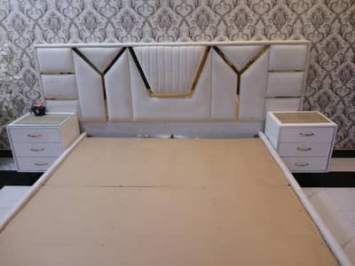 brand new bed set with heavy back