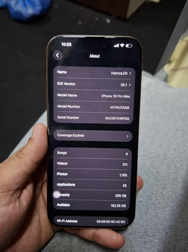 Apple iPhone 16 Pro Max 4