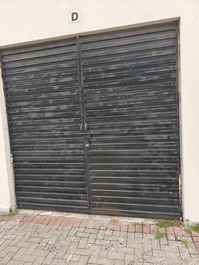 iron gate, good condition, good to provide cover to outer are