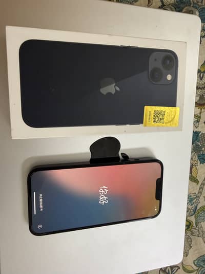Apple iPhone 13