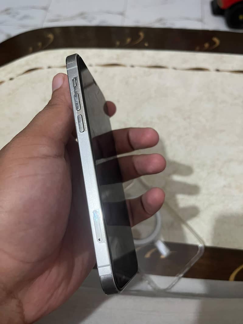 Apple iPhone 12 Pro 2