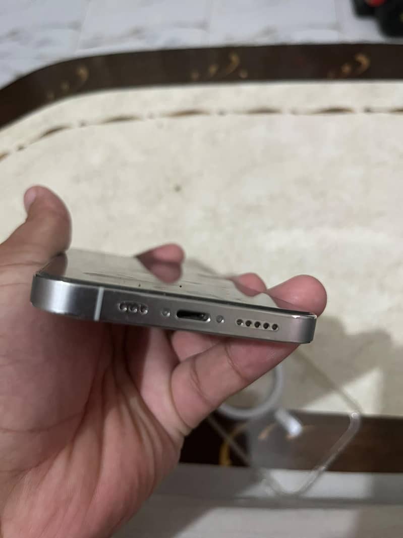 Apple iPhone 12 Pro 3