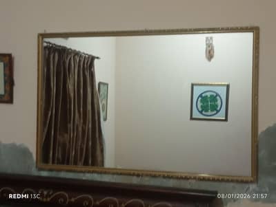 wall mounted mirror