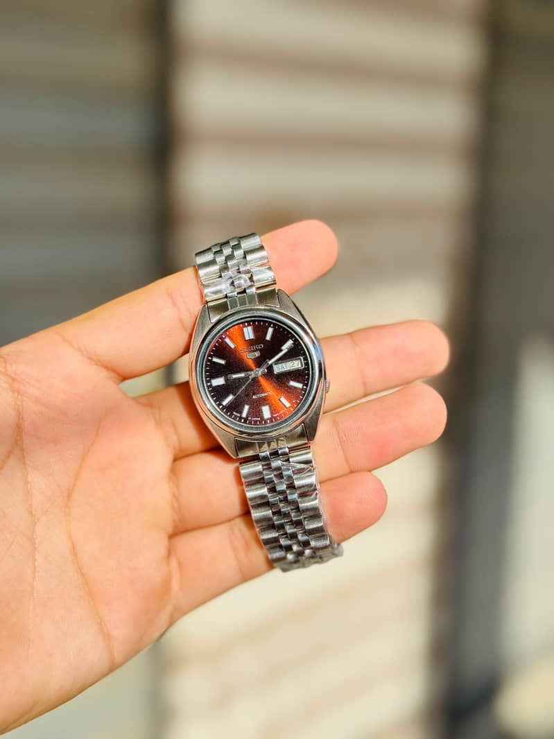 SEIKO 5 AUTOMATIC 1