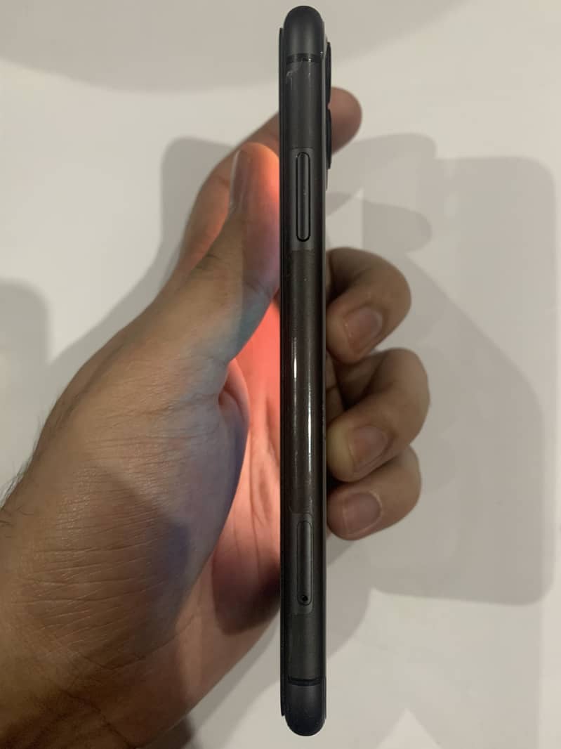 Apple iPhone 11 2