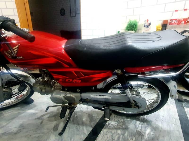 cd70 good condition 4