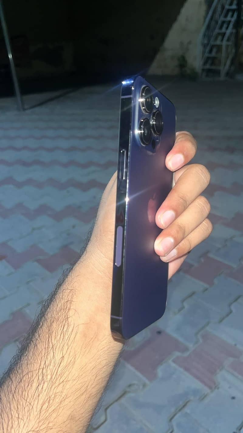 Apple iPhone 14 Pro Max 6