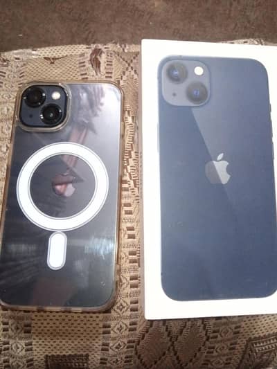 Apple iPhone 13