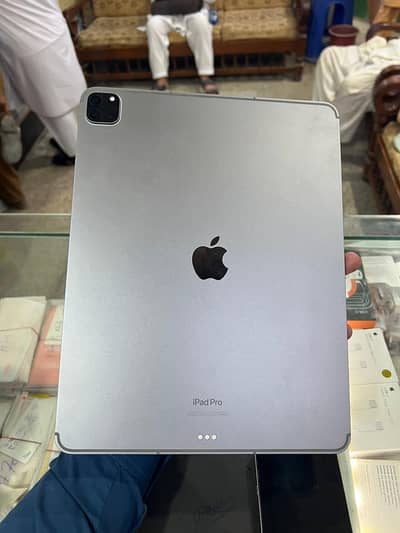 iPad pro M2 6th gen 1Tb SIM + WiFi
