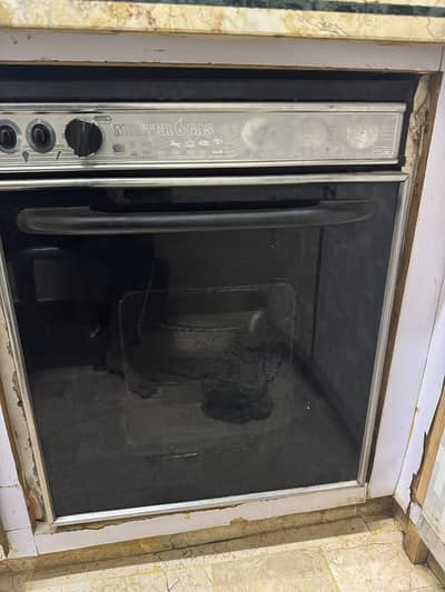 Gas oven