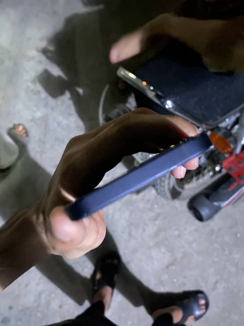 Iphone 12 3