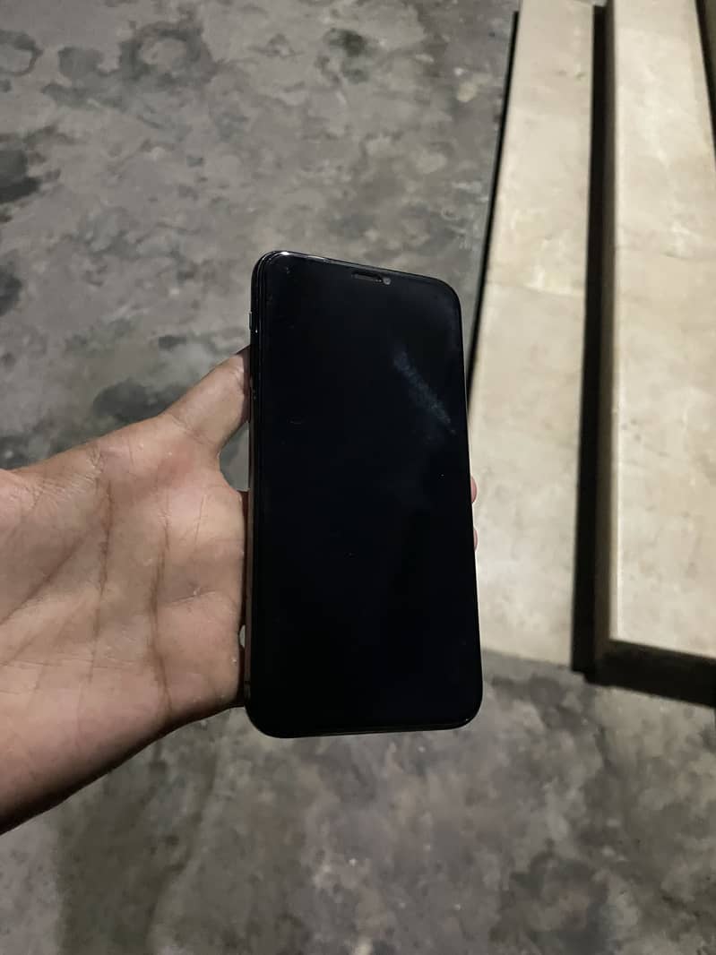 Apple iPhone 11 Pro 5