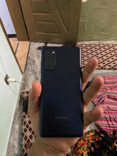 Samsung Mobile S20 FE