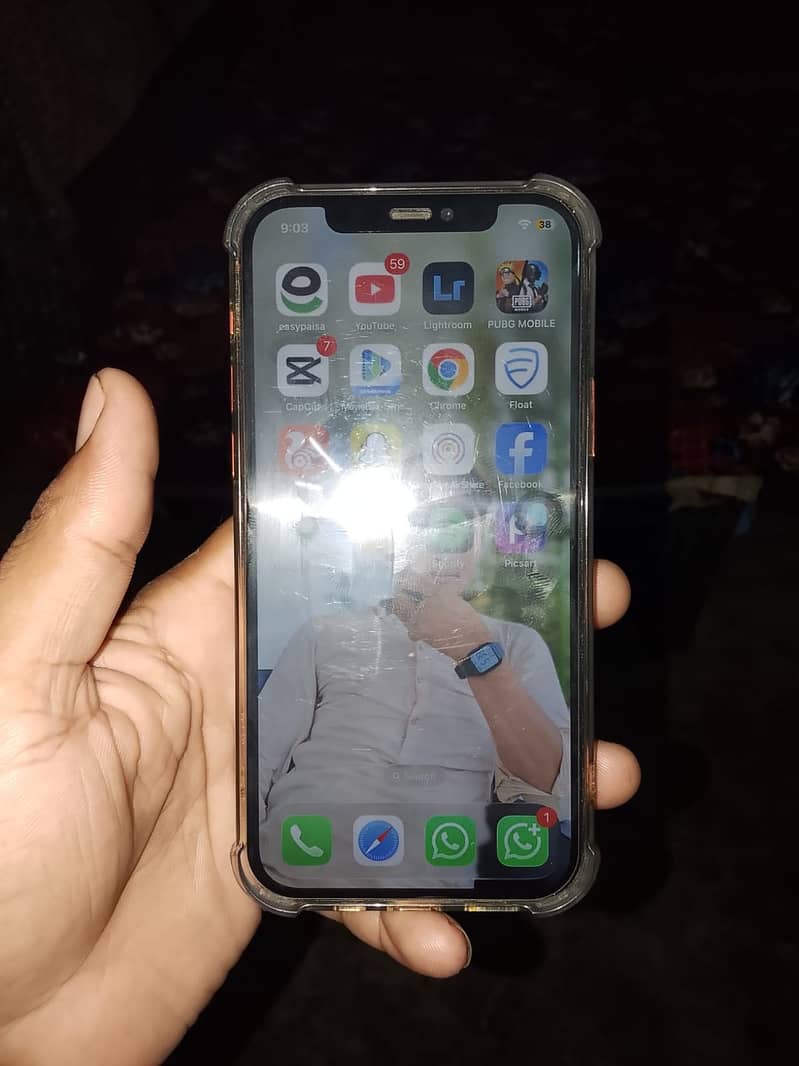 Apple iPhone 12 mini 4