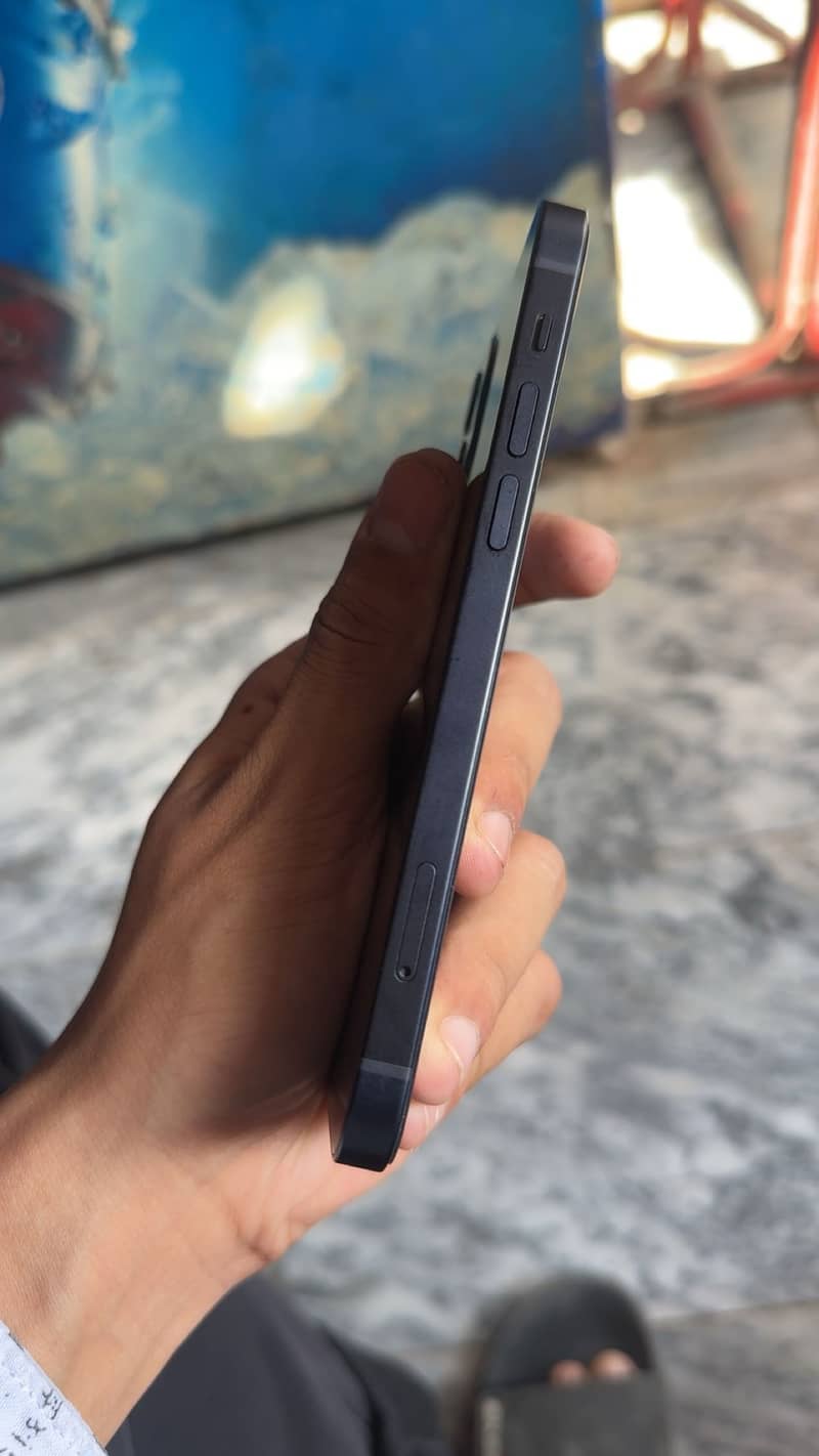 Apple iPhone 12 2