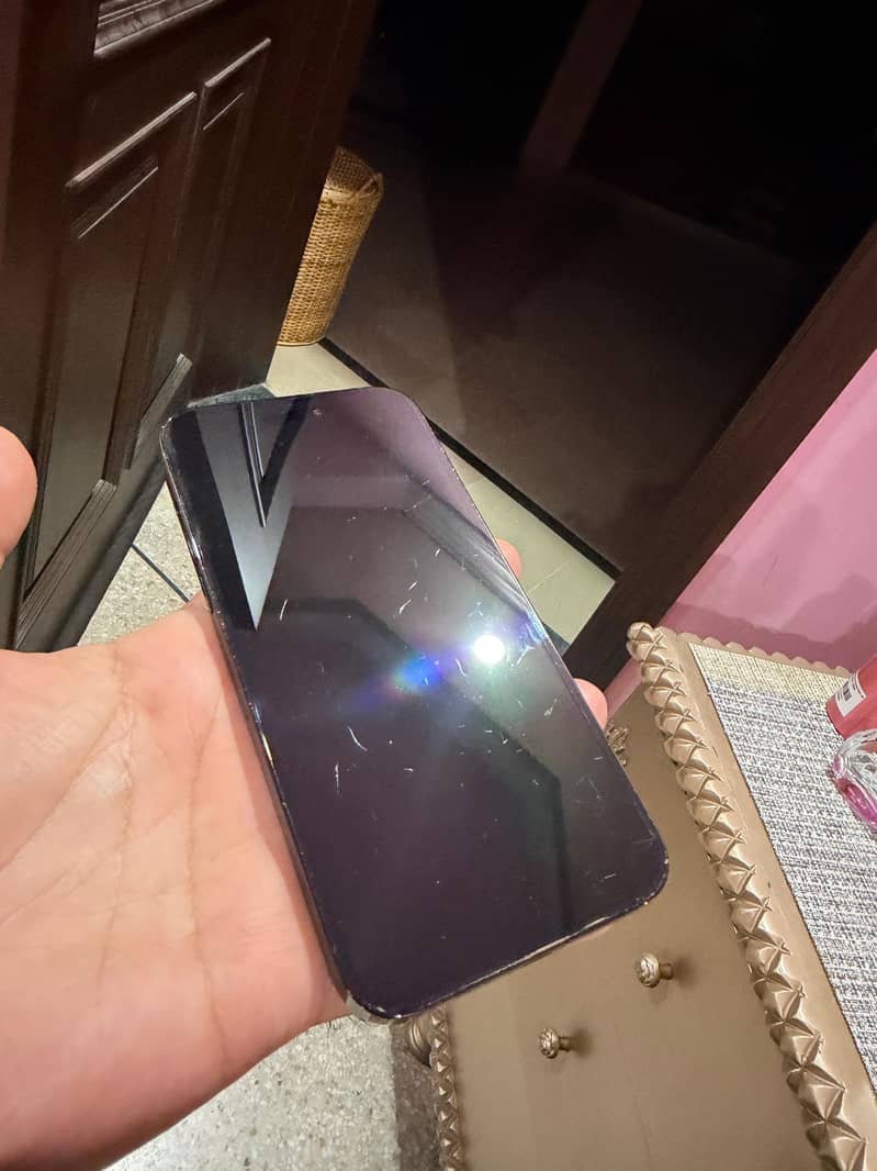 Iphone 14 pro Max 3