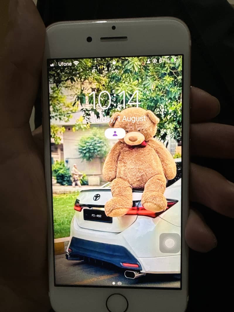 Apple iPhone 7 2