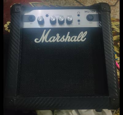 marshall MG10CF.  POWERD SPEAKER
