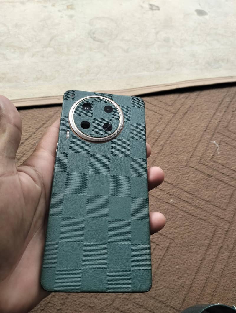 Tecno CAMON 30 3