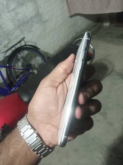 Apple iPhone X urgent Sale