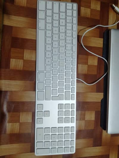Apple A1243 Wired Keyboard with Numeric Keypad - Genuine