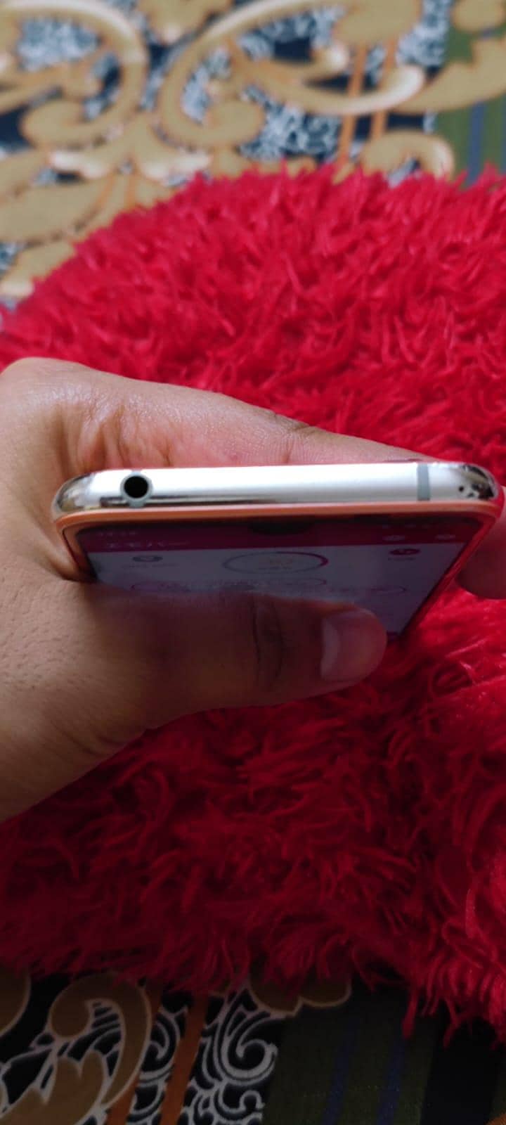 Sharp Aquos R2 1