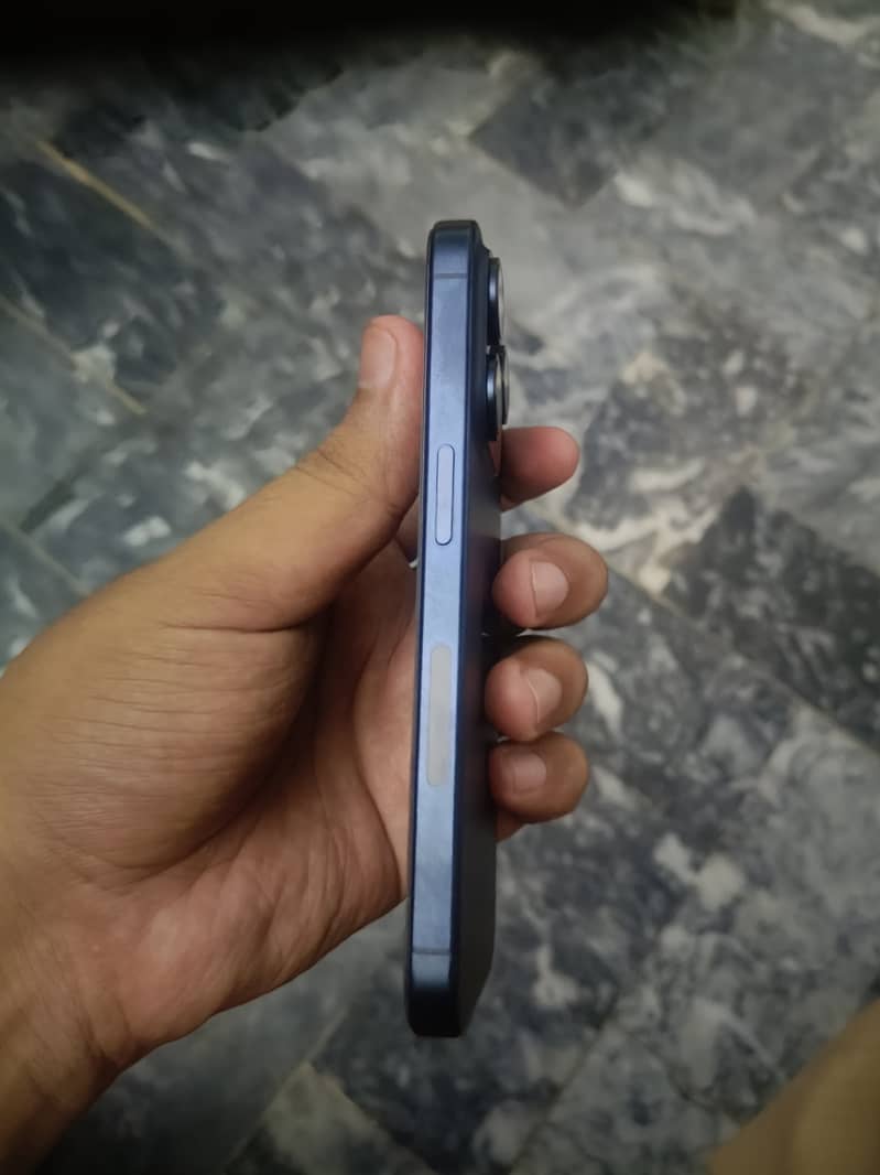 IPhone 15 pro 2