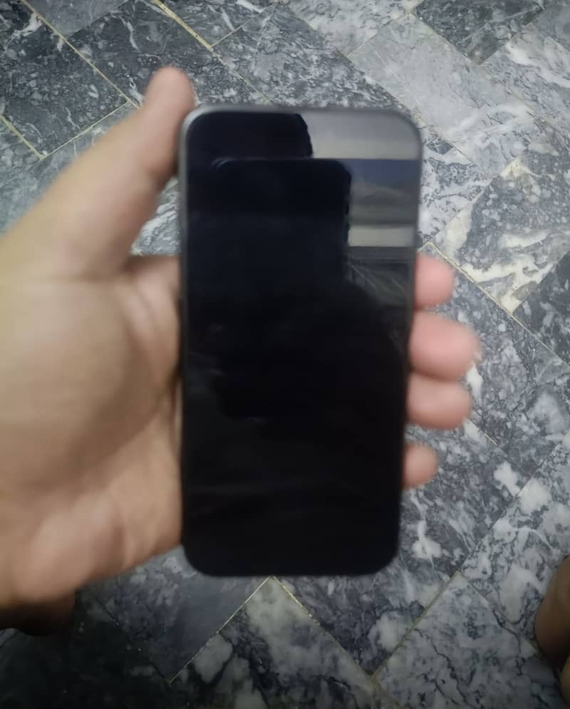 IPhone 15 pro 4