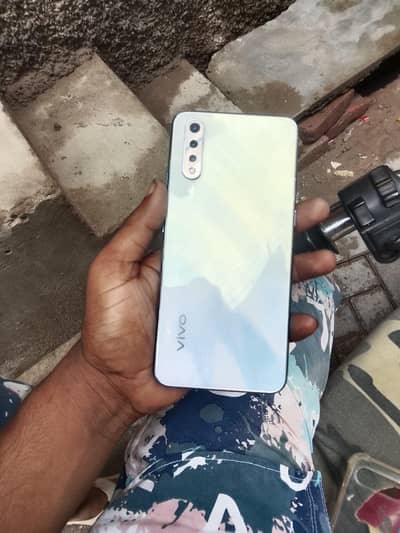 Vivo S1