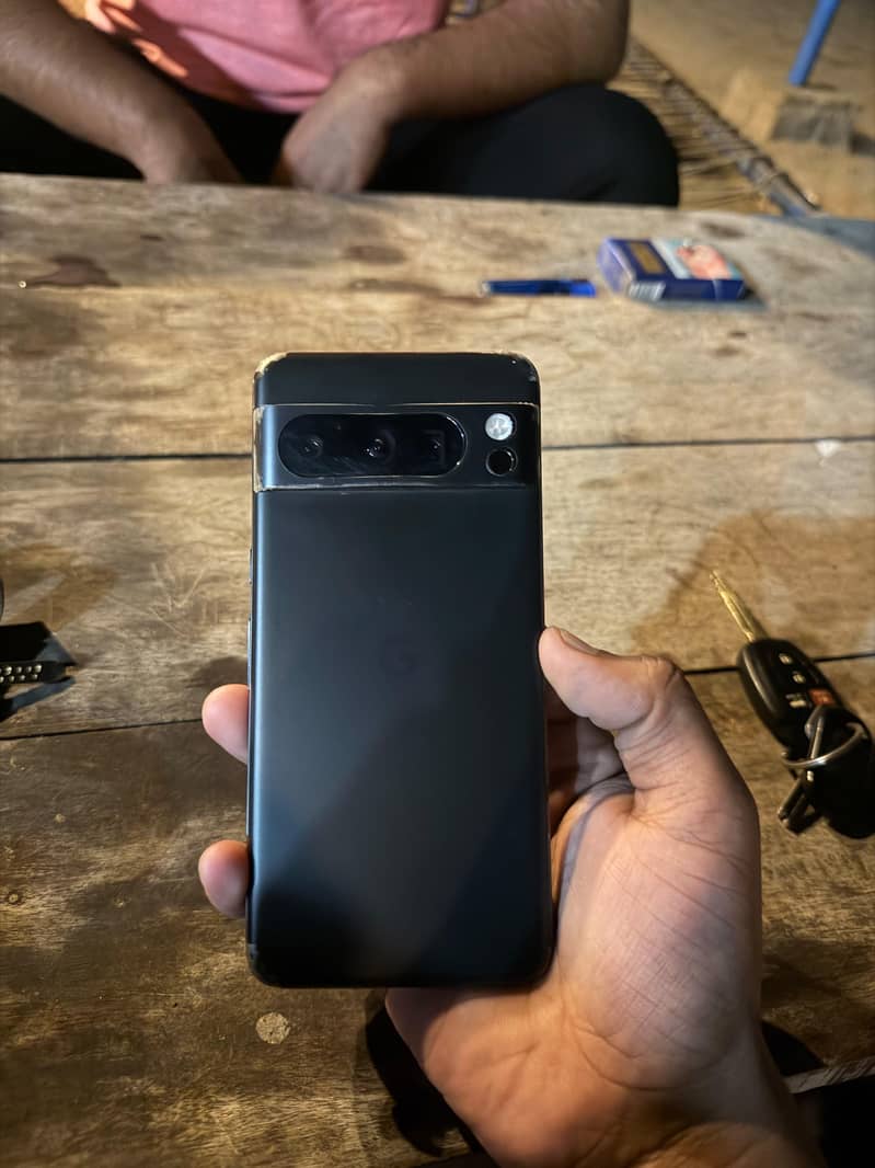 Google Pixel 8 Pro 2
