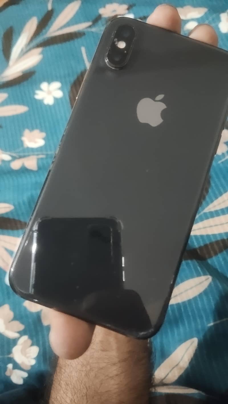 Apple iPhone X 4