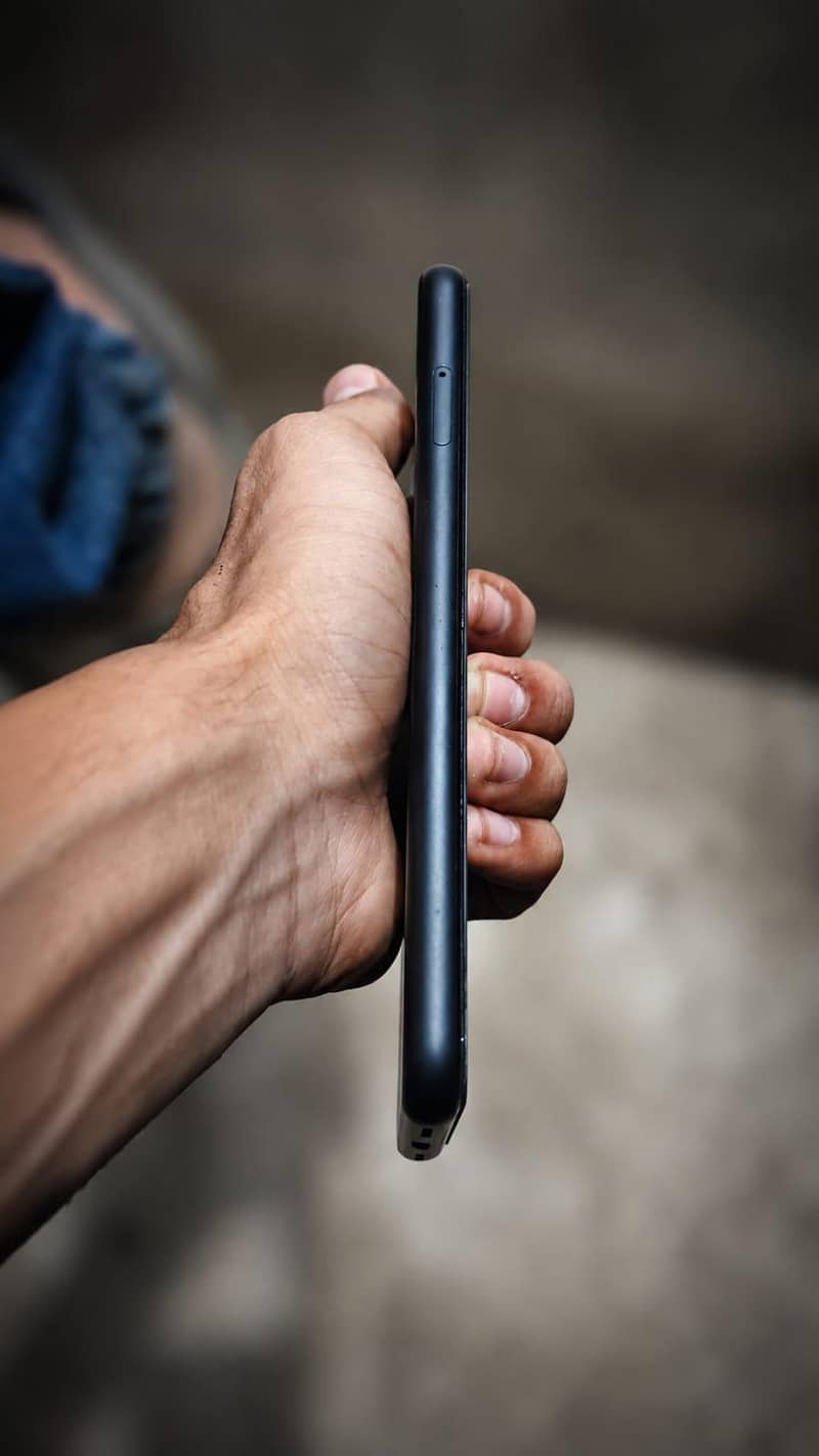 Google Pixel 4 3