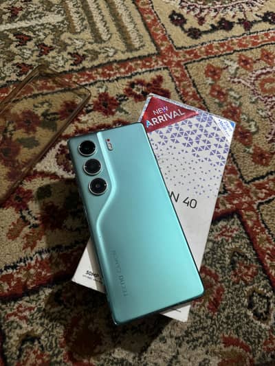 Tecno CAMON 40