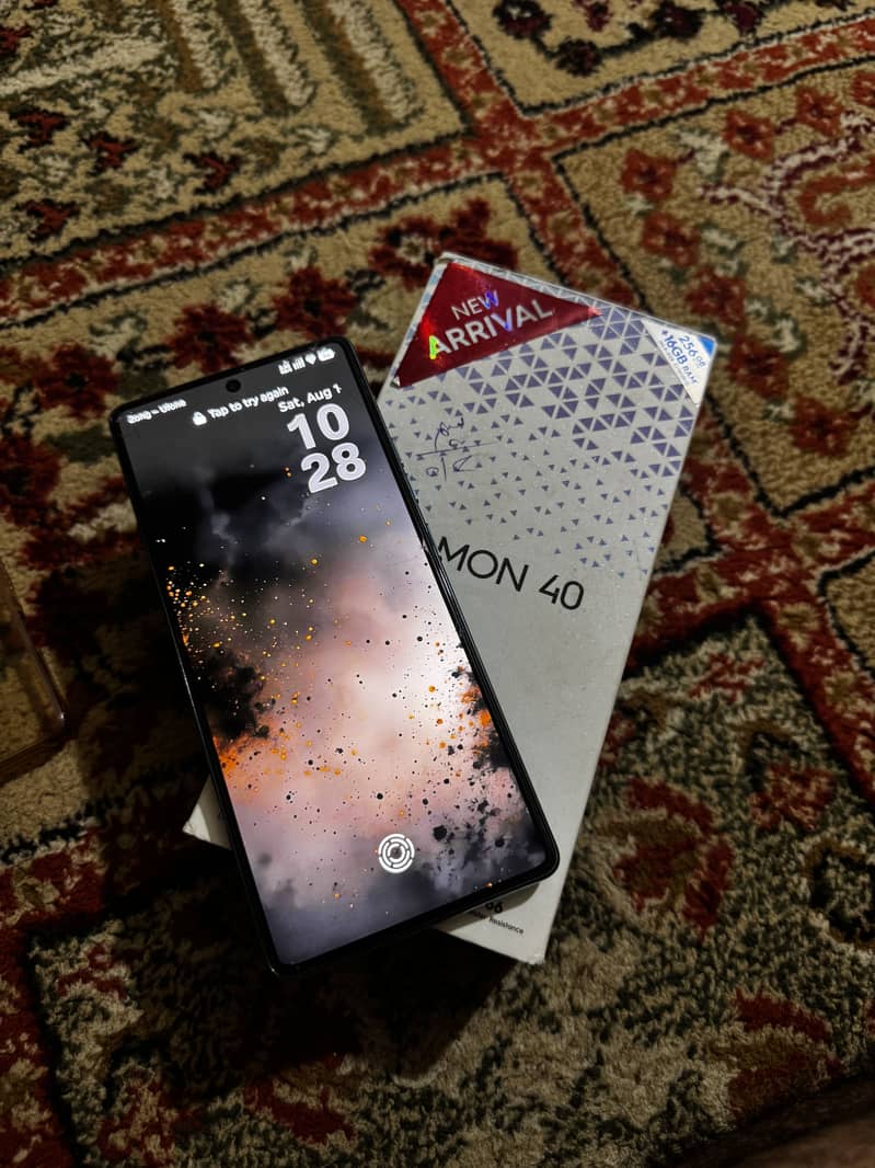 Tecno CAMON 40 1