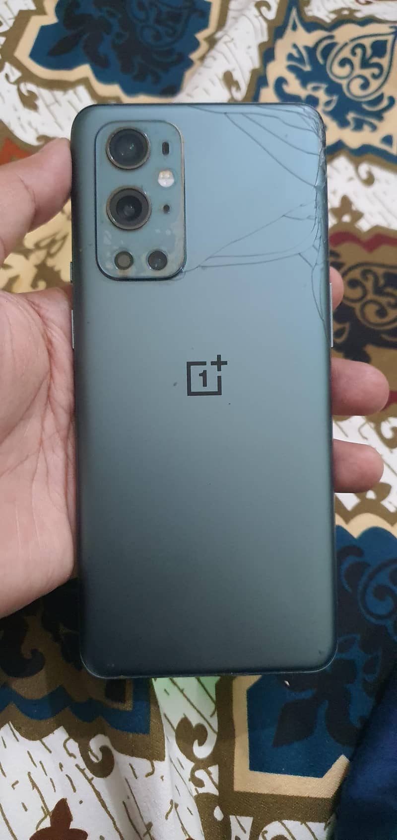 One Plus 9 Pro 5G 1
